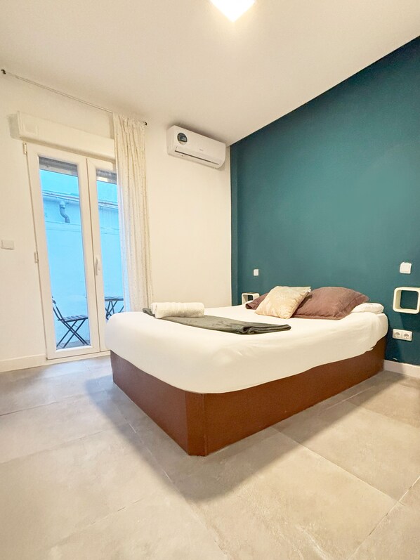 1 bedroom, WiFi, bed sheets