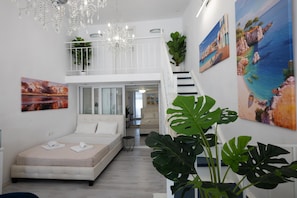 1 bedroom, iron/ironing board, WiFi, bed sheets - Spacious Apartment in Little Venice Mykonos by MPS (ΜΥΚΟΝΟΣ )