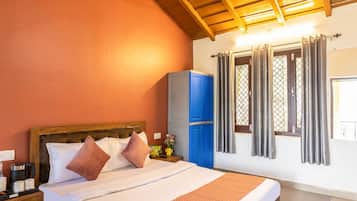 Deluxe Room, Balcony | Free WiFi