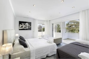 Quarto, vista para o campo de golfe
