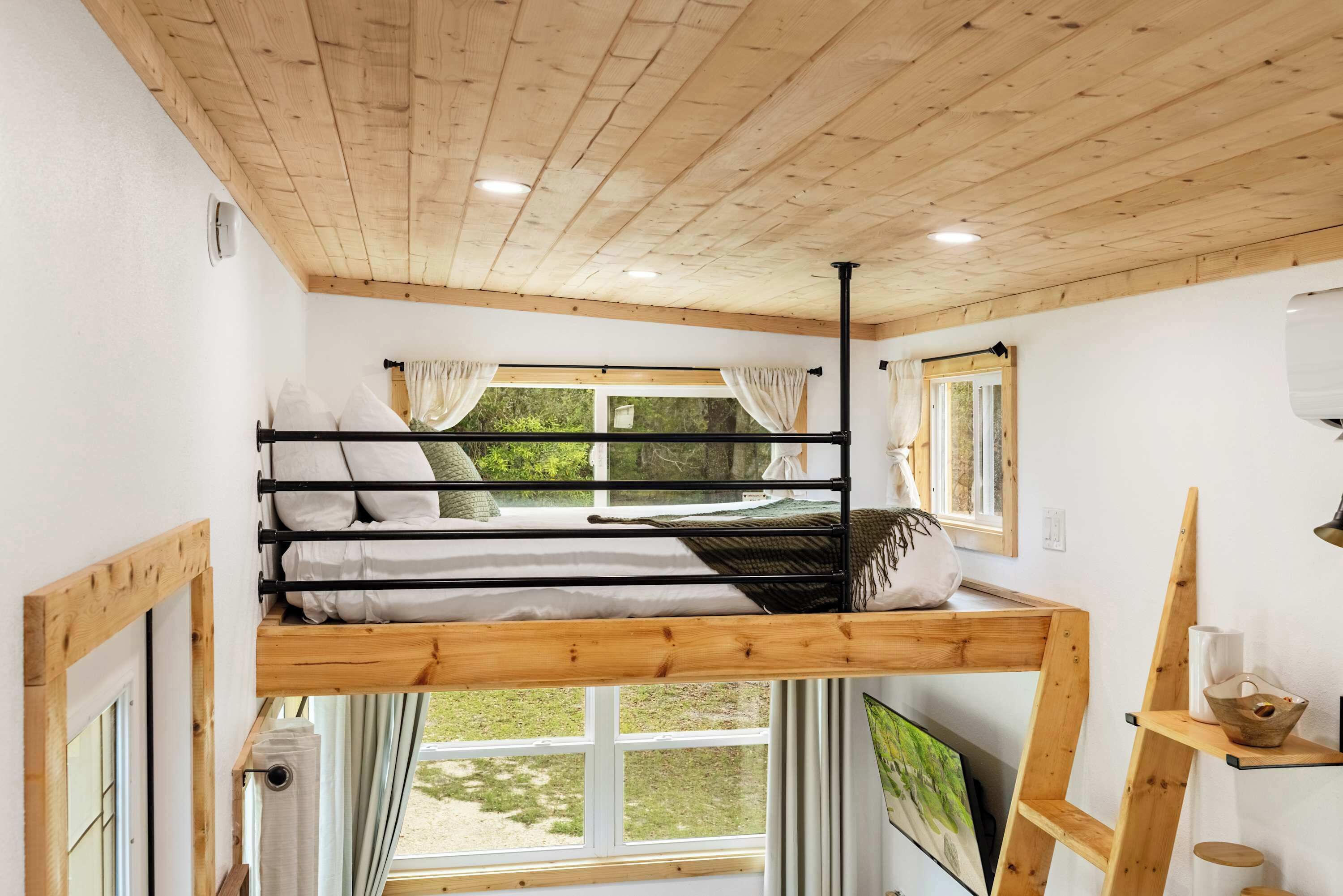 2 Schlafzimmer, Schreibtisch, Bügeleisen/Bügelbrett, WLAN