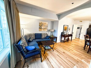 Smart TV, fireplace, offices