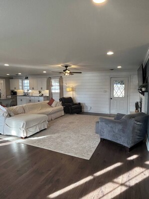 TV connectée, espaces bureaux