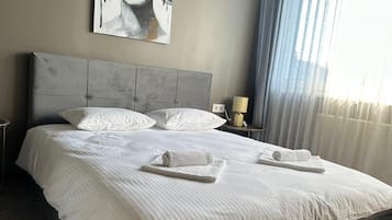 Escrivaninha, espaço de trabalho para notebook