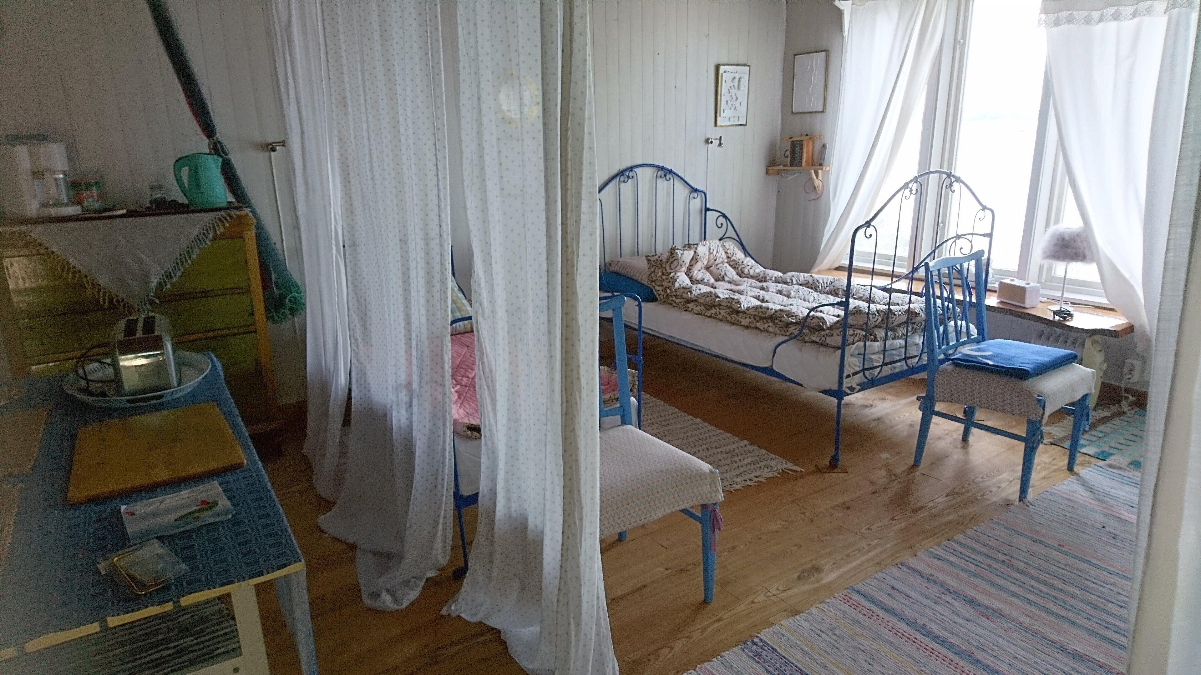 3 sovrum, strykjärn/strykbräda och sängkläder