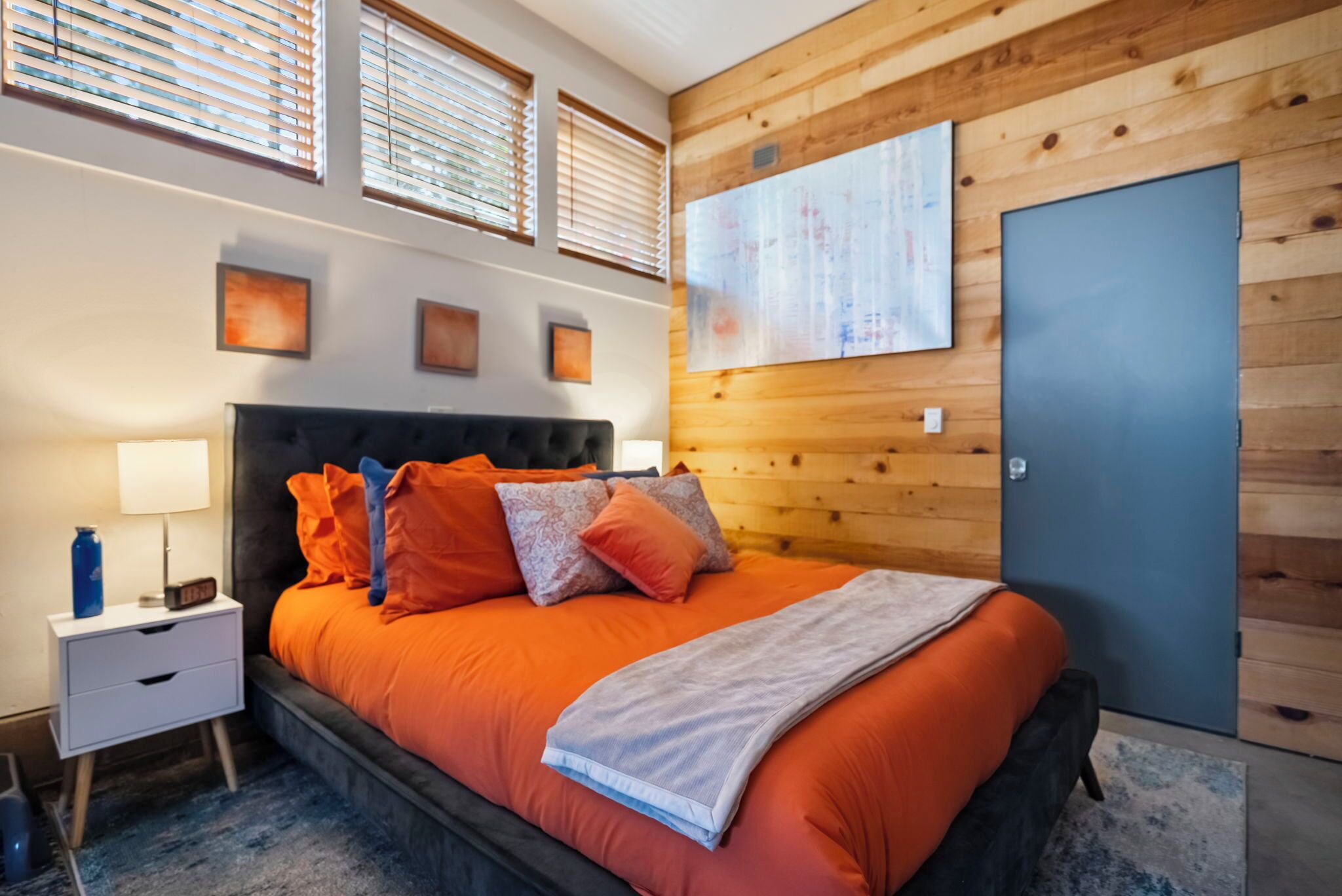 熨斗/熨衫板、免費 Wi-Fi、床單