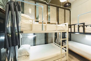 Bed in 8-bed mixed dormitory room