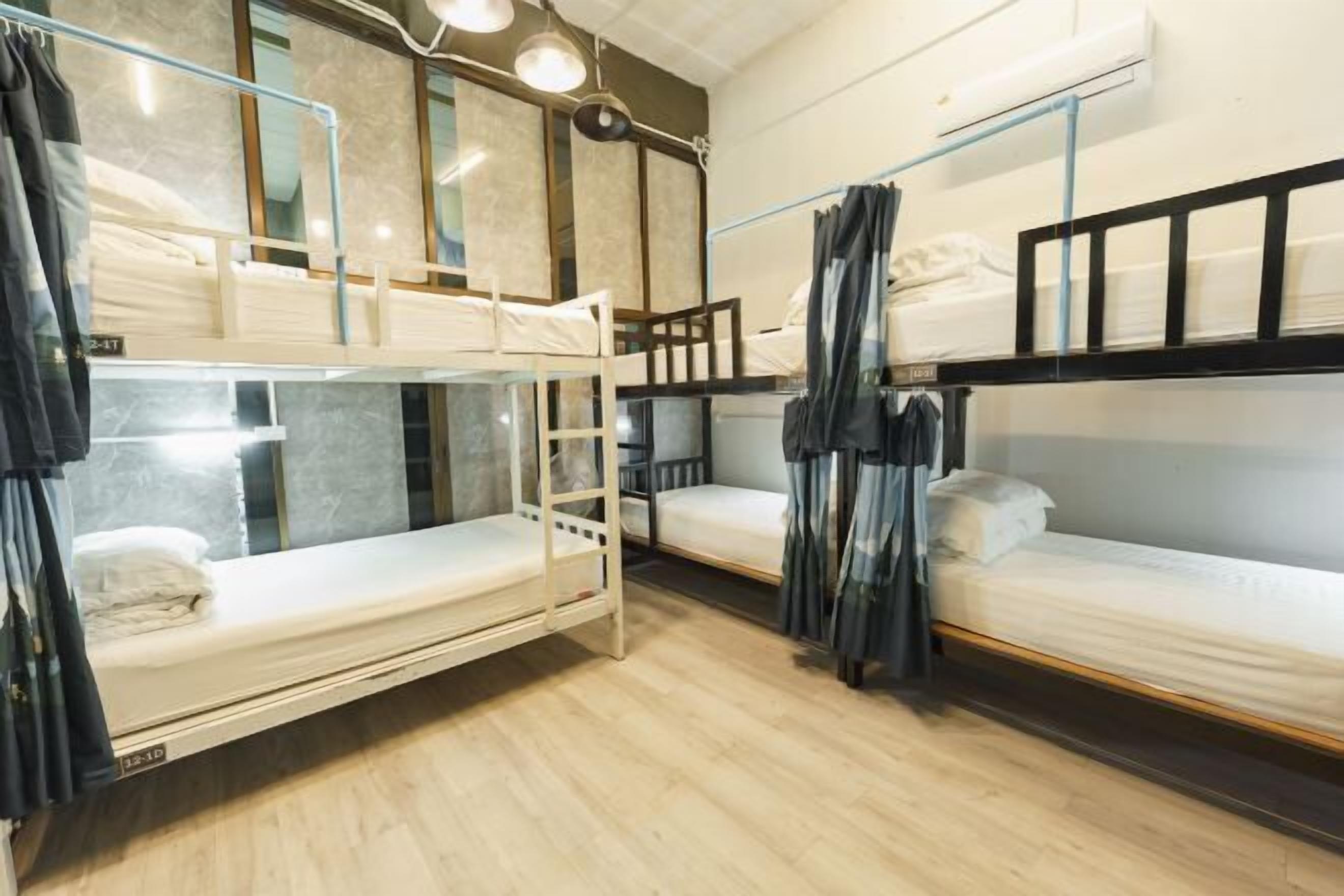 Down comforters, laptop workspace, free WiFi