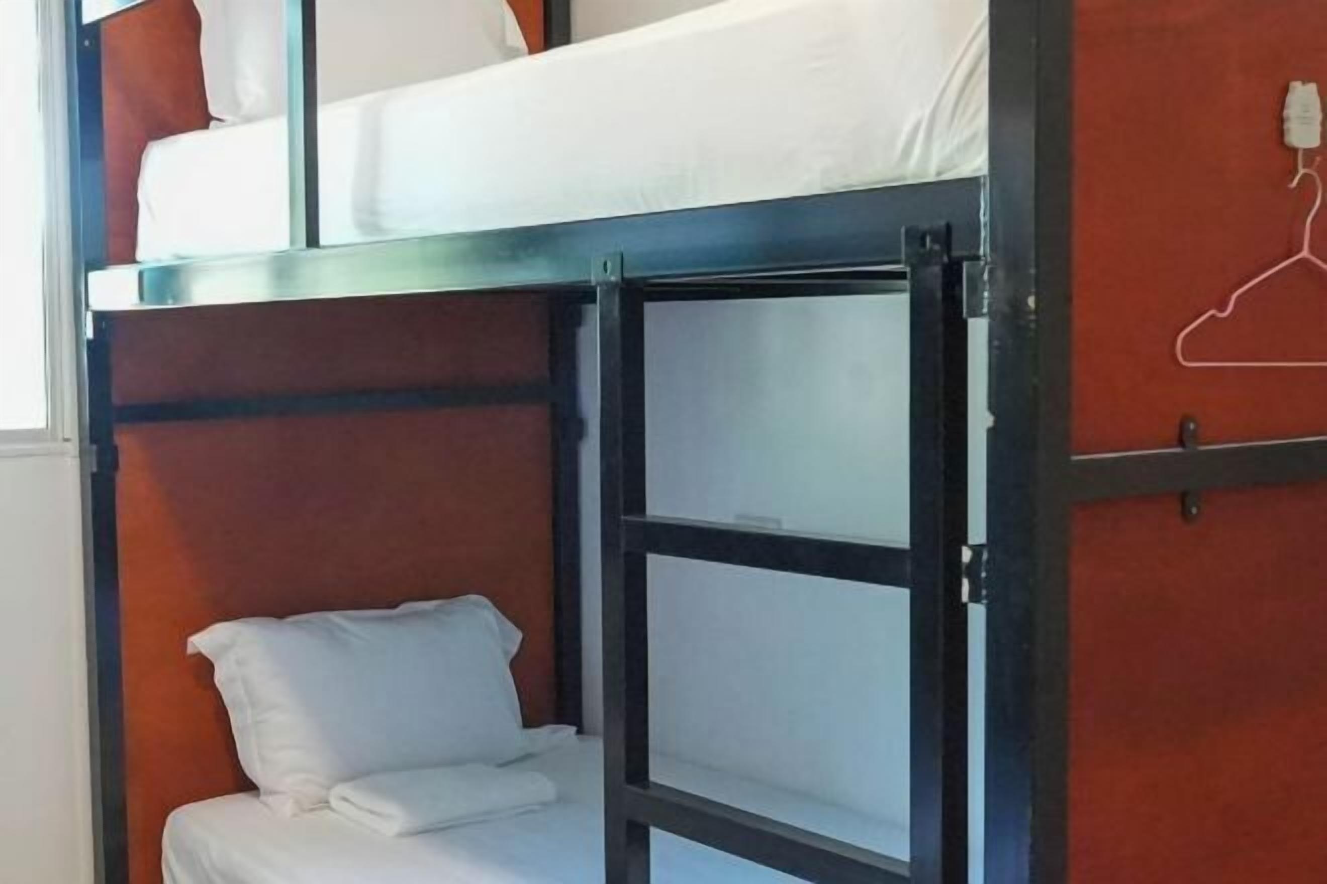 Edredons de pluma, espaço de trabalho para notebook, Wi-Fi de cortesia