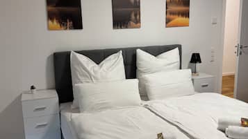 1 bedroom, individually furnished, desk, laptop workspace