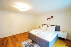 Bloc d'apartaments prèmium, 3 dormitoris | 1 dormitori, mobiliari individual i escriptori