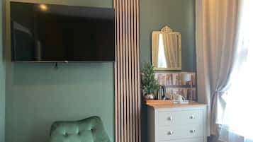 Executive Room, City View | Coffee and/or coffee maker