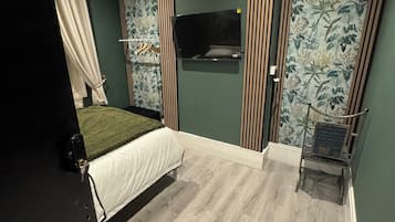 Chambre Deluxe, vue jardin | Coffres-forts dans les chambres, bureau