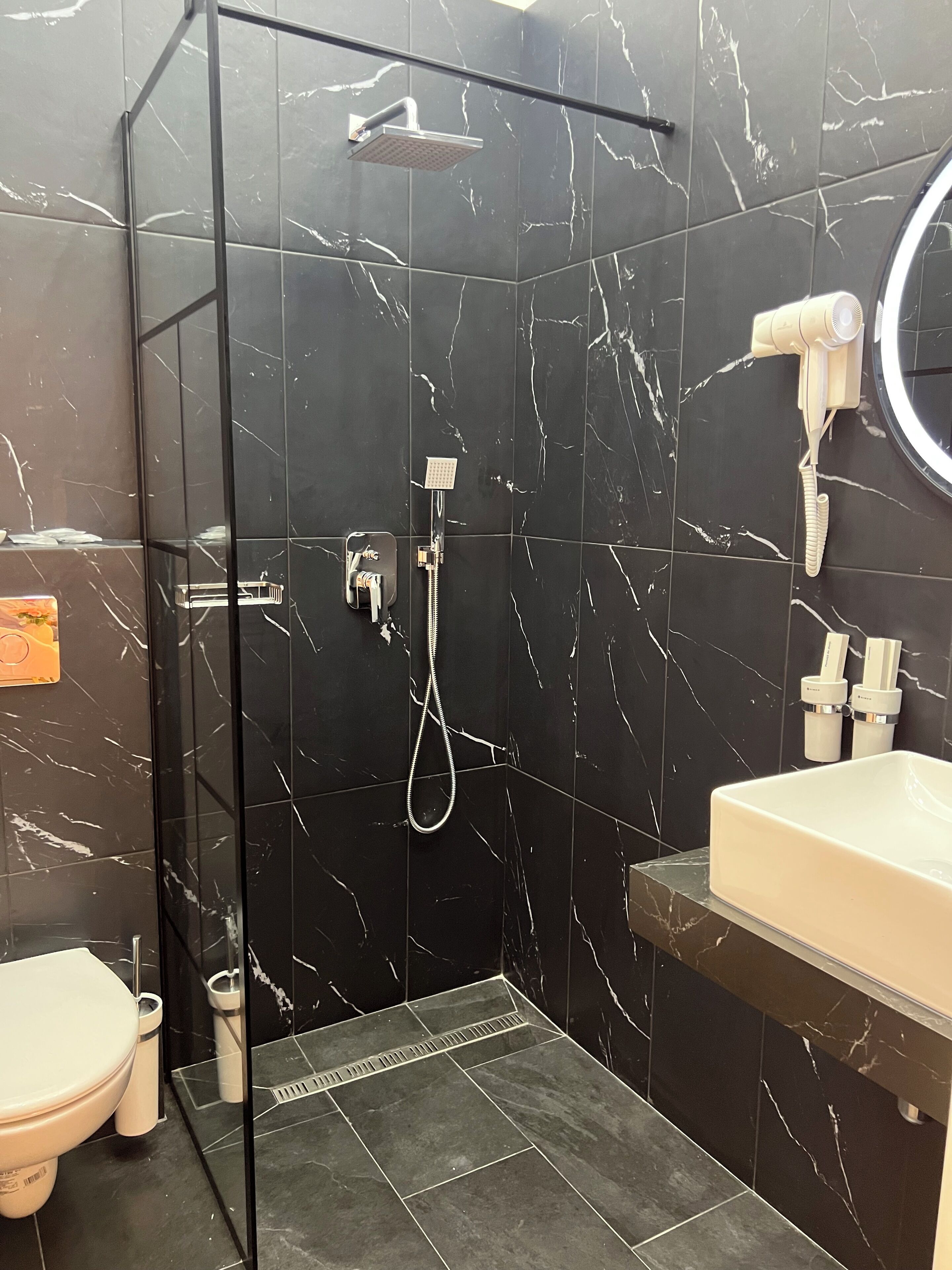 Photo - Bucharest Downtown Inn