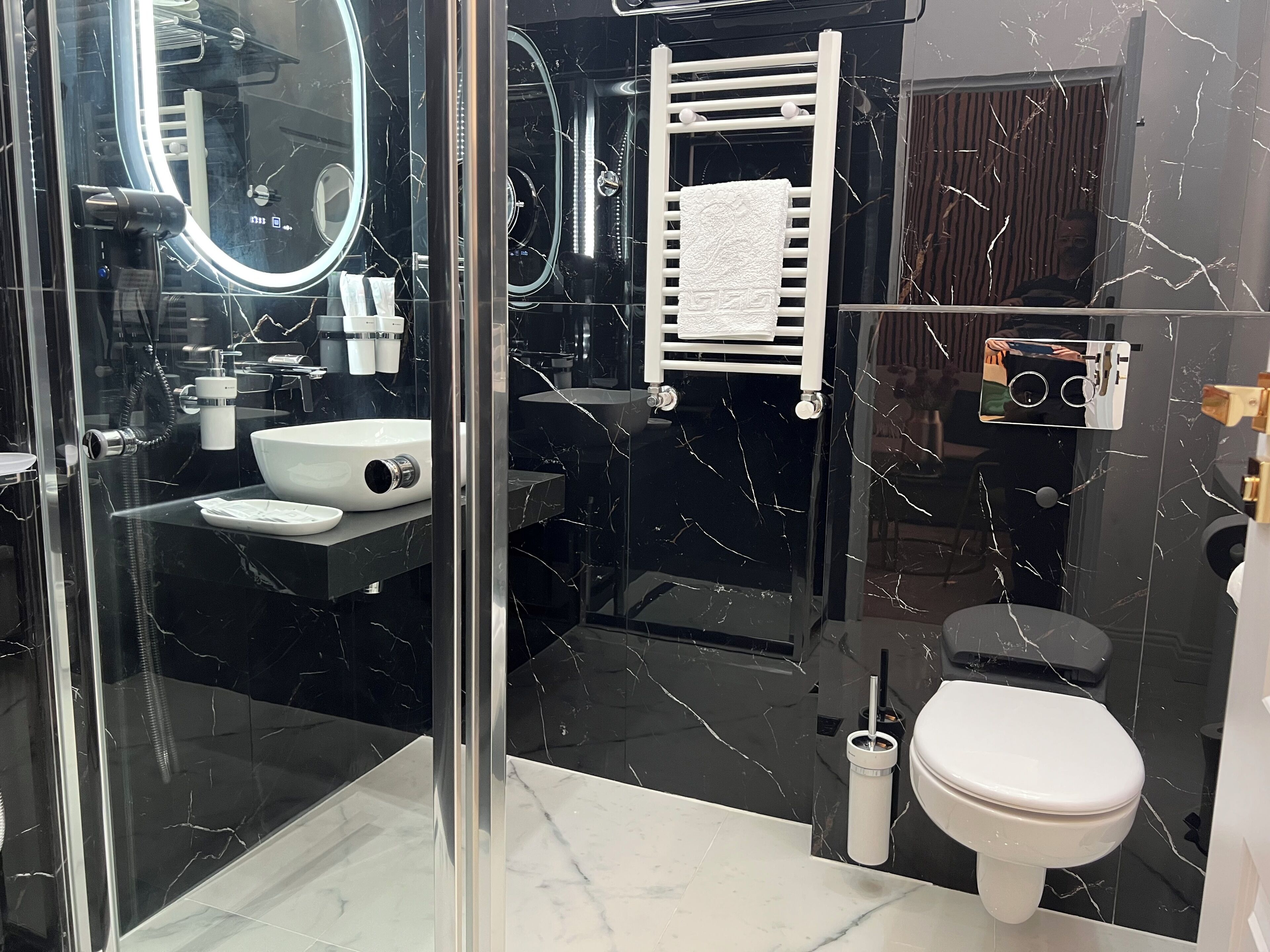 Photo - Bucharest Downtown Inn