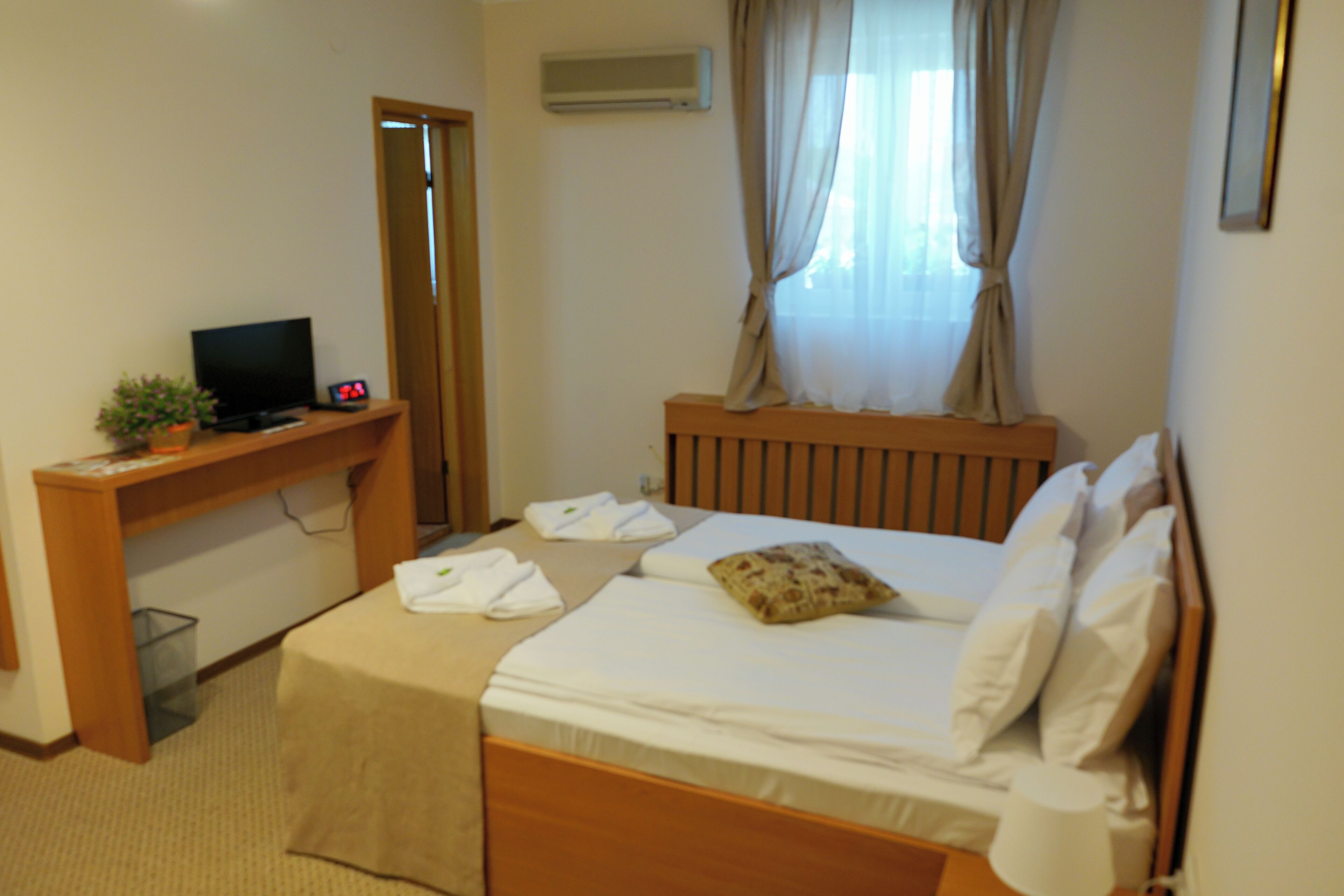 Photo - Bucharest Downtown Inn