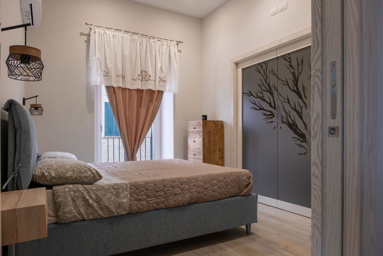 1 chambre, fer et planche à repasser, lit parapluie, Wi-Fi