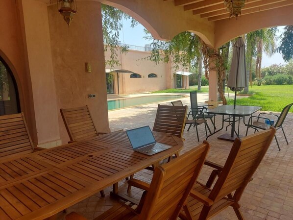 Udendørs spisemuligheder