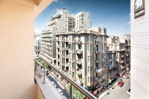 Basic Apartment (Red-hot retro) | Property grounds