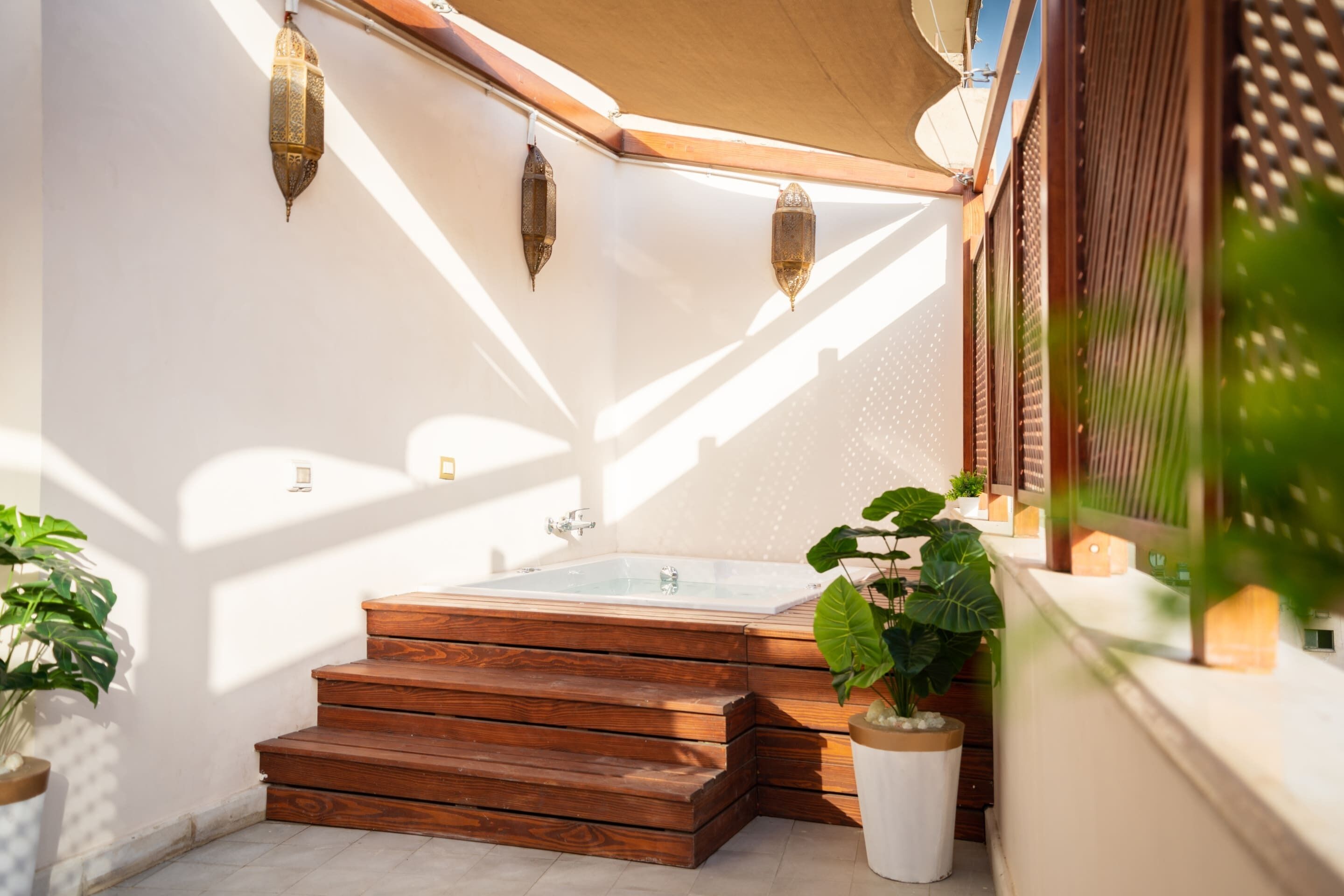 Bañera de hidromasaje exterior