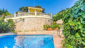 Unclassified image, 2 of 30, button - Tordera 22 in Lloret de Mar (Lloret de Mar)