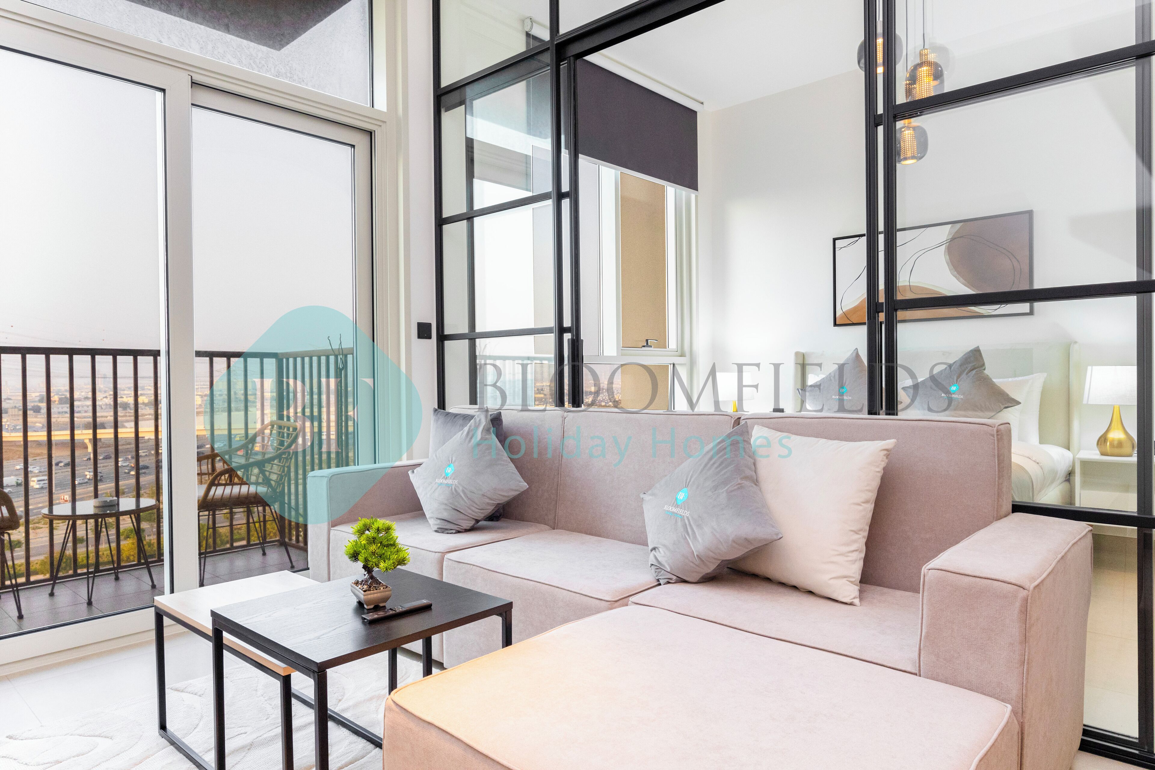 デラックス アパートメント バルコニー シティビュー | リビング エリア