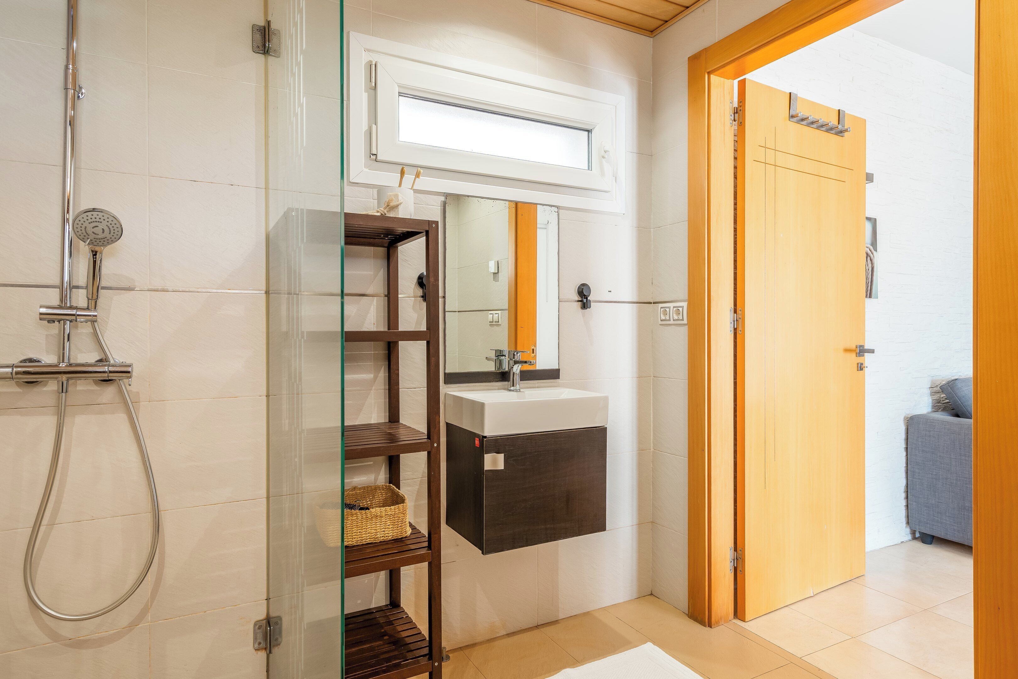 Photo - Spacious 3BR Villa with Private Pool and Sea Views