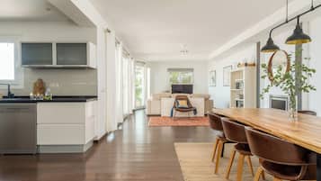 Vila, vista para o mar | 3 quartos, escrivaninha, espaço de trabalho para notebook