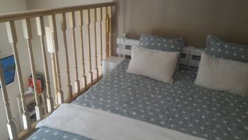 1 chambre, fer et planche Ă repasser, Wi-Fi gratuit, draps fournis