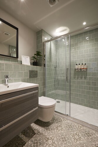 Lily Cottage - A Romantic Haven