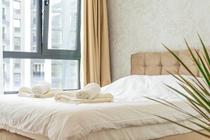 1 bedroom, iron/ironing board, WiFi, bed sheets - PRO Workspace | FREE Gym Pass | Center (Plovdiv)