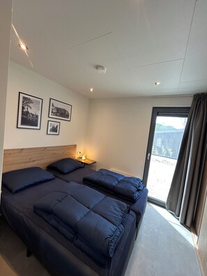 4 makuuhuonetta, vauvan matkasänky, ilmainen Wi-Fi, vuodevaatteet