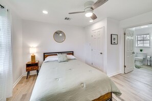 1 Schlafzimmer, Schreibtisch, Bügeleisen/Bügelbrett, kostenloses WLAN