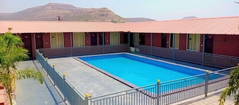 Hotel Amit Palace