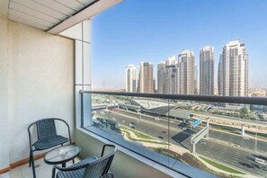Property grounds - StayShort - Cozy 1BR Gem in Marina with City Views! (Dubai Marina)