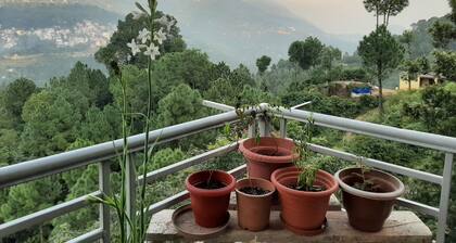 Family-friendly Independent Studio Unit in Solan, Himachal Pradesh, India