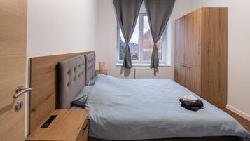 2 bedrooms, WiFi, bed sheets