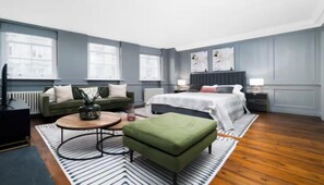 4 habitaciones, escritorio, tabla de planchar con plancha y wifi gratis 