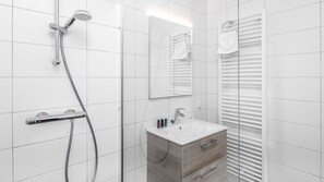 Apartment (Comfort 6A) | Bathroom