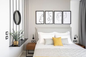 3 bedrooms, desk, iron/ironing board, WiFi