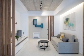 Smart TV, video games