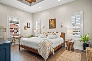 4 室のベッドルーム、アイロン / アイロン台、WiFi、ベッドシーツ