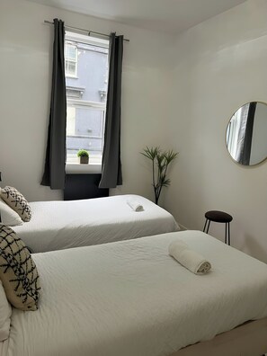 House | 3 bedrooms, iron/ironing board, free WiFi, bed sheets
