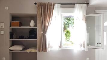 House, 2 Bedrooms, Accessible, Patio | Interior