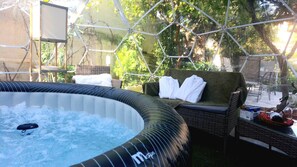 House, 2 Bedrooms, Accessible, Patio | Outdoor spa tub