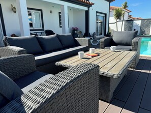Villa, 3 habitaciones, para fumadores, alberca privada | Sala de estar