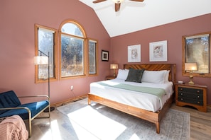 4 bedrooms, iron/ironing board, free WiFi, bed sheets - Arbor View | 4 Kings + Private Baths | Hot Tub · Fire Pit · Game Room (Galena)