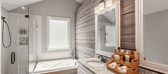 Spacious Master's Rental w/Pool in the Heart of Evans