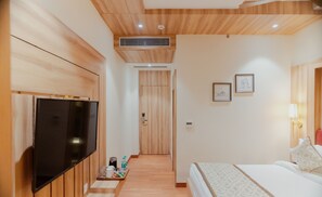 Classic Double Room, City View | Premium bedding, desk, laptop workspace, free WiFi