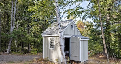 Fantastic 3-bedroom house near New Found Lake, Cardigan Mountain with great view